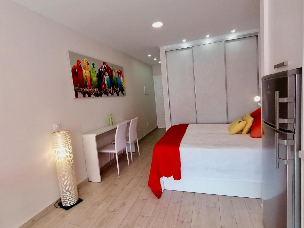 Sun & View Holiday Home Лос Кристианос Екстериор снимка